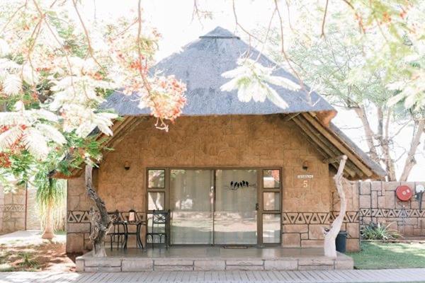Tshukudiba Game Lodge Tom Burke Exteriér fotografie